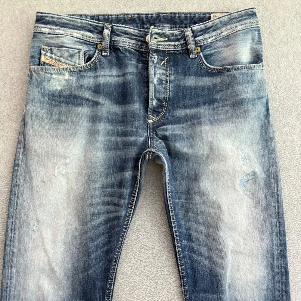 Diesel Waykee Mens 33x34 Regular Straight Jeans Blue Distressed Wash 0810L